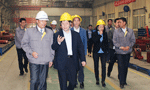西安市委常委、常務(wù)副市長岳華峰蒞臨西瑪電機(jī)調(diào)研指導(dǎo)?！靼膊﹨R儀器儀表有限公司